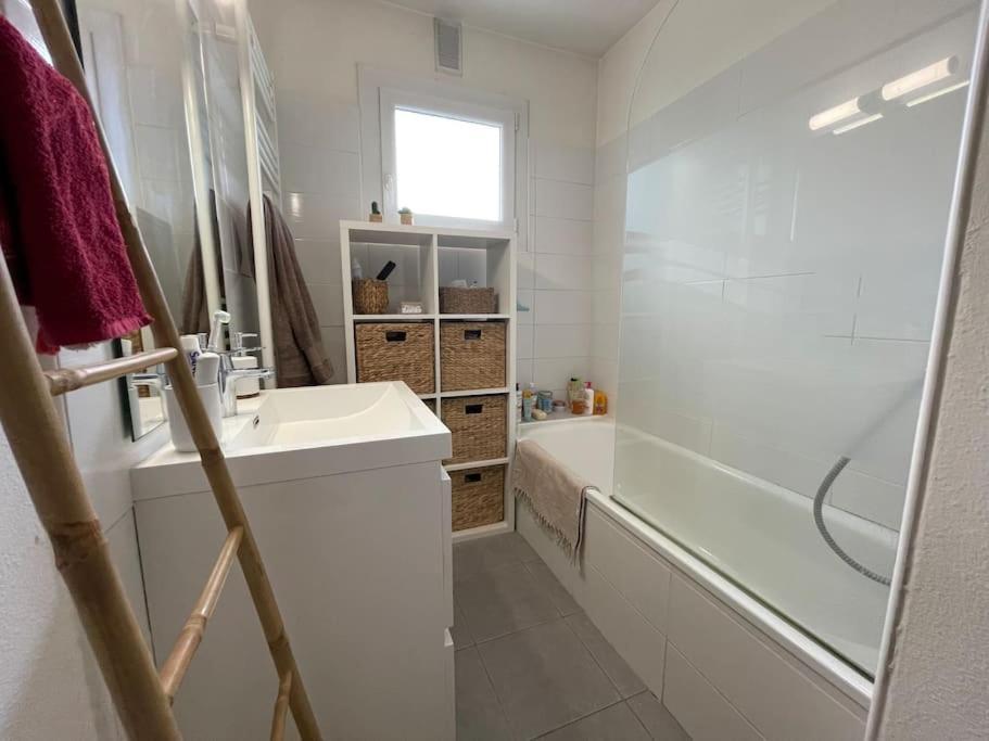 Le Patio - Parking Gratuit Apartment วาลองซ์ ภายนอก รูปภาพ