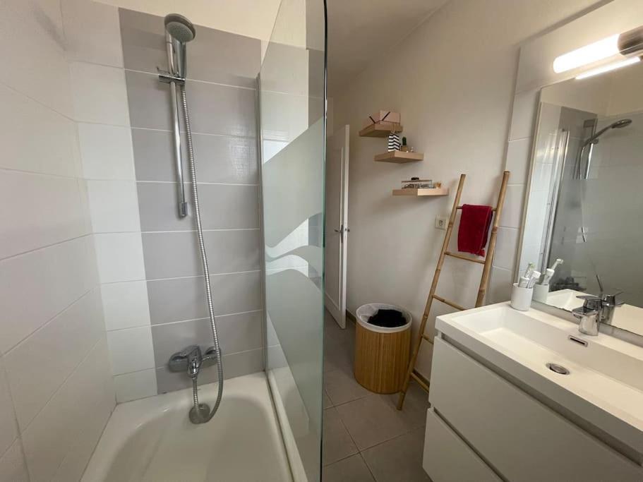 Le Patio - Parking Gratuit Apartment วาลองซ์ ภายนอก รูปภาพ